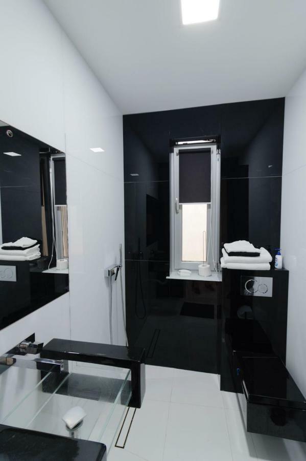 Năvodari Ezra Luxury Apartments מראה חיצוני תמונה